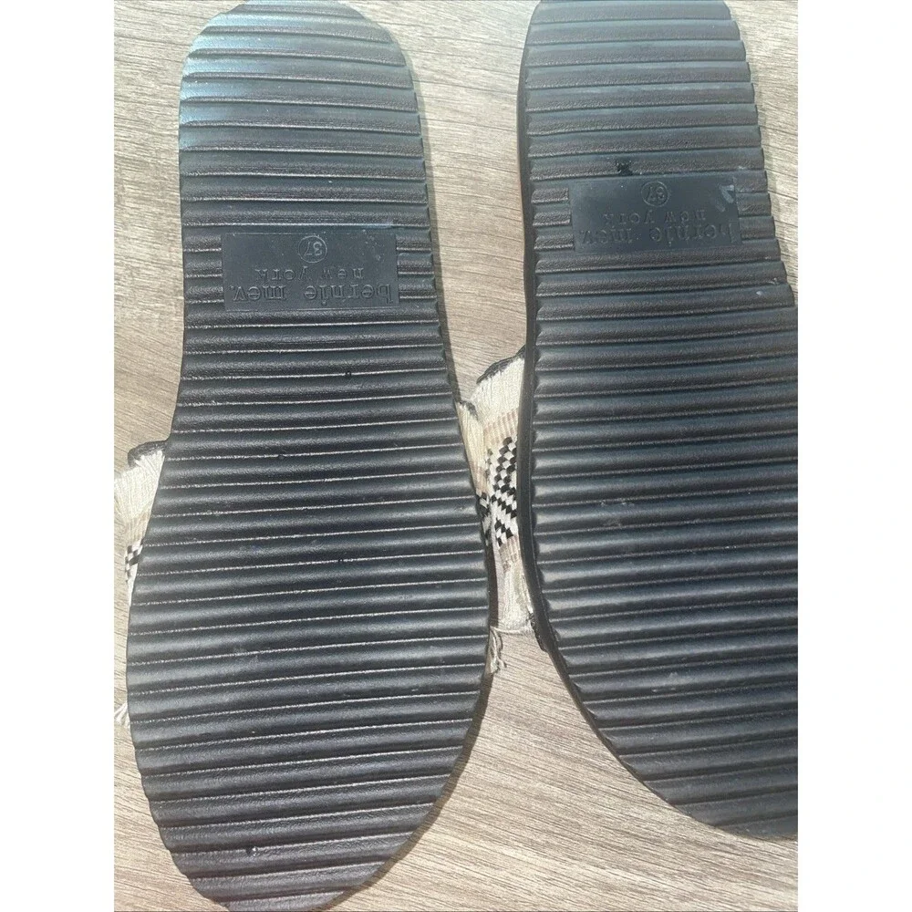 Bernie Mev Women’s Slip On Woven US 7 Size 37 NWOB
